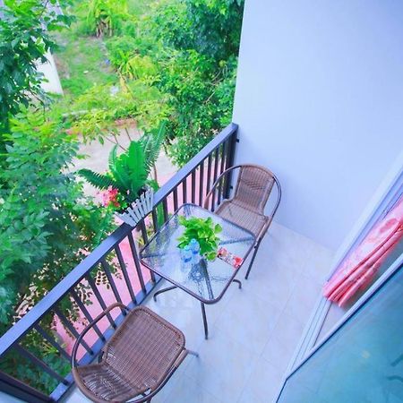 Pantip Boutique Hotel Лампхун Екстер'єр фото